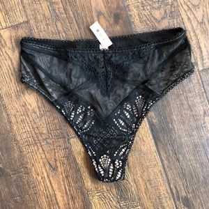 NWT Victoria’s Secret Dream Angels lace thong